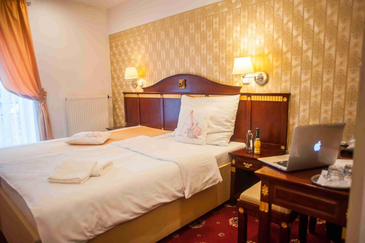 Hotel Tommy Wellness & Spa Náchod Eksteriør billede