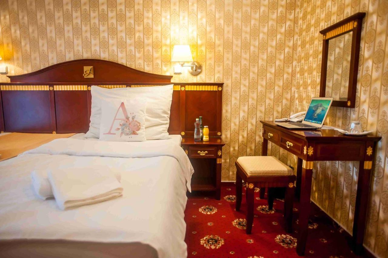 Hotel Tommy Wellness & Spa Náchod Eksteriør billede