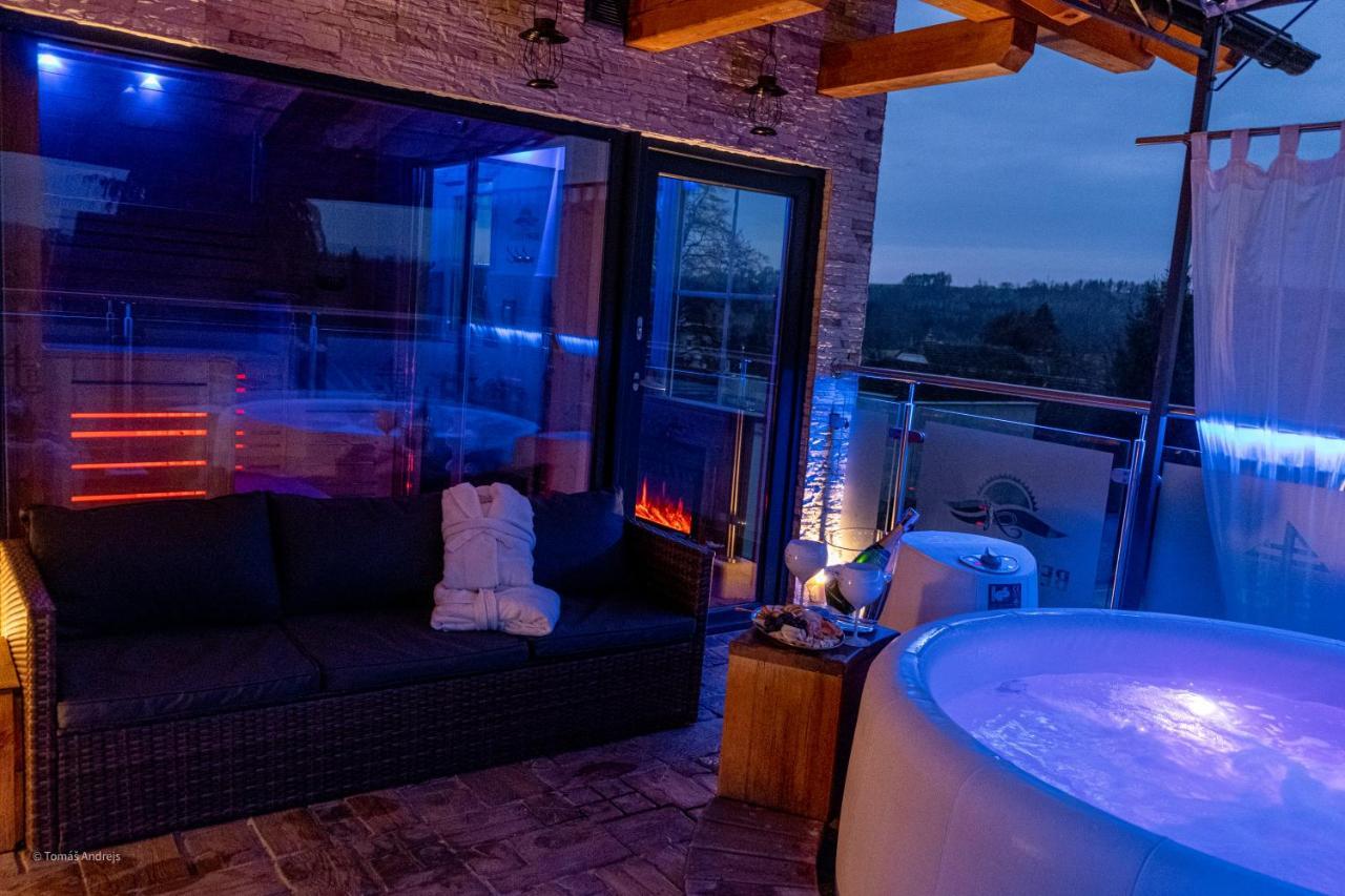 Hotel Tommy Wellness & Spa Náchod Eksteriør billede