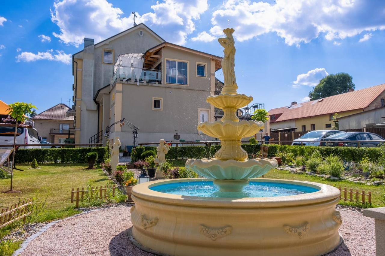 Hotel Tommy Wellness & Spa Náchod Eksteriør billede
