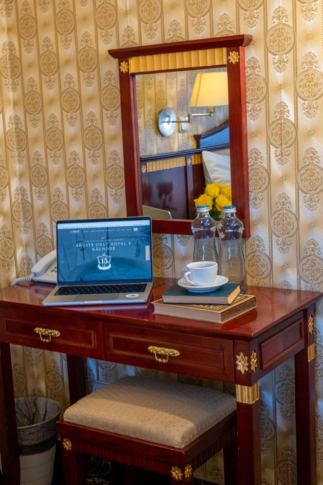 Hotel Tommy Wellness & Spa Náchod Eksteriør billede
