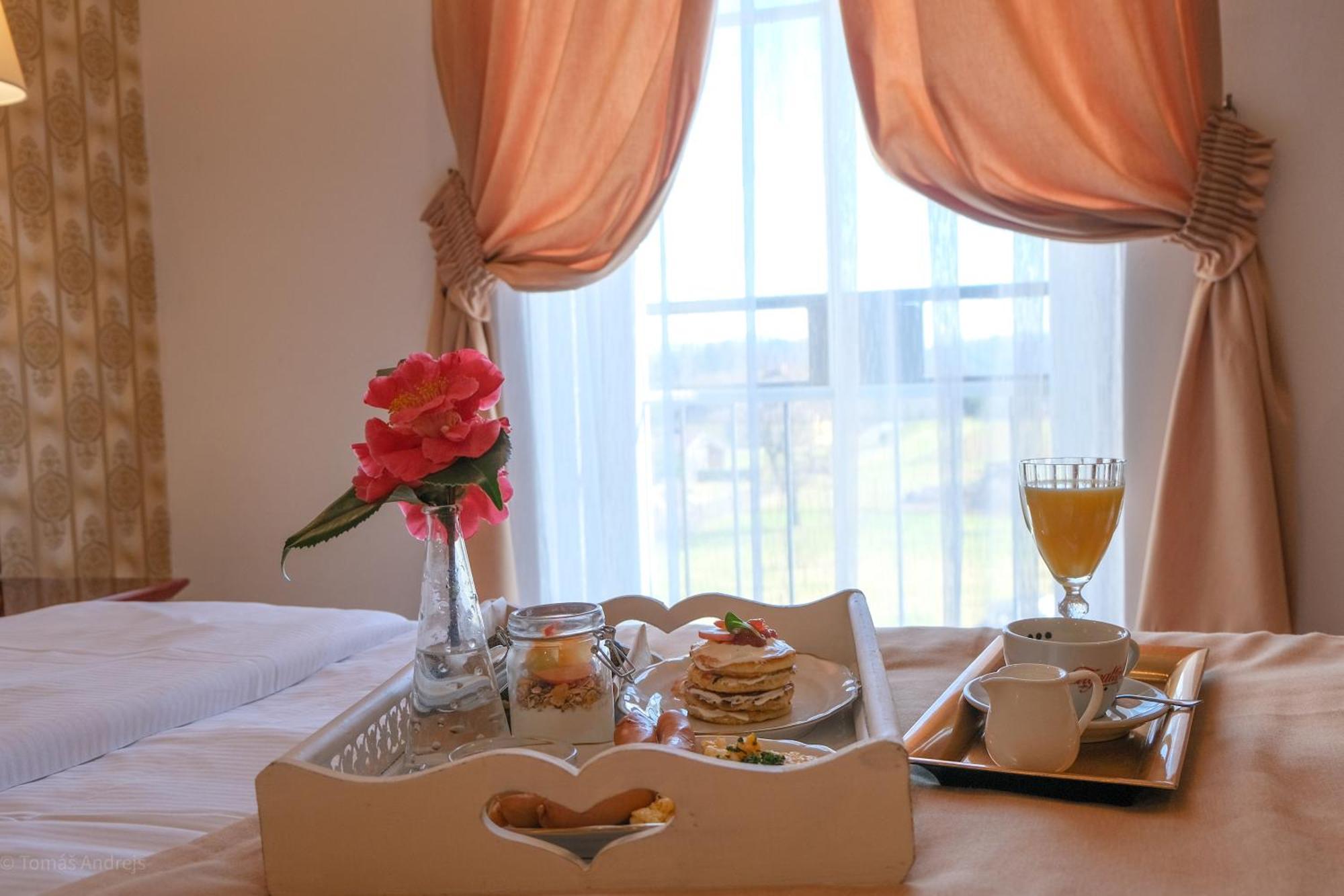 Hotel Tommy Wellness & Spa Náchod Eksteriør billede