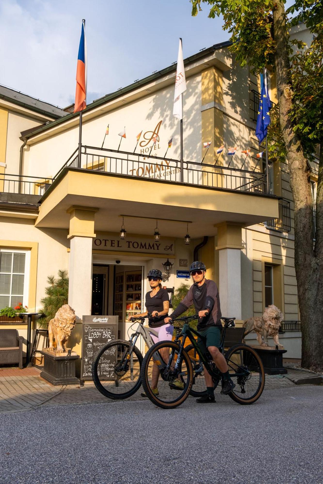 Hotel Tommy Wellness & Spa Náchod Eksteriør billede